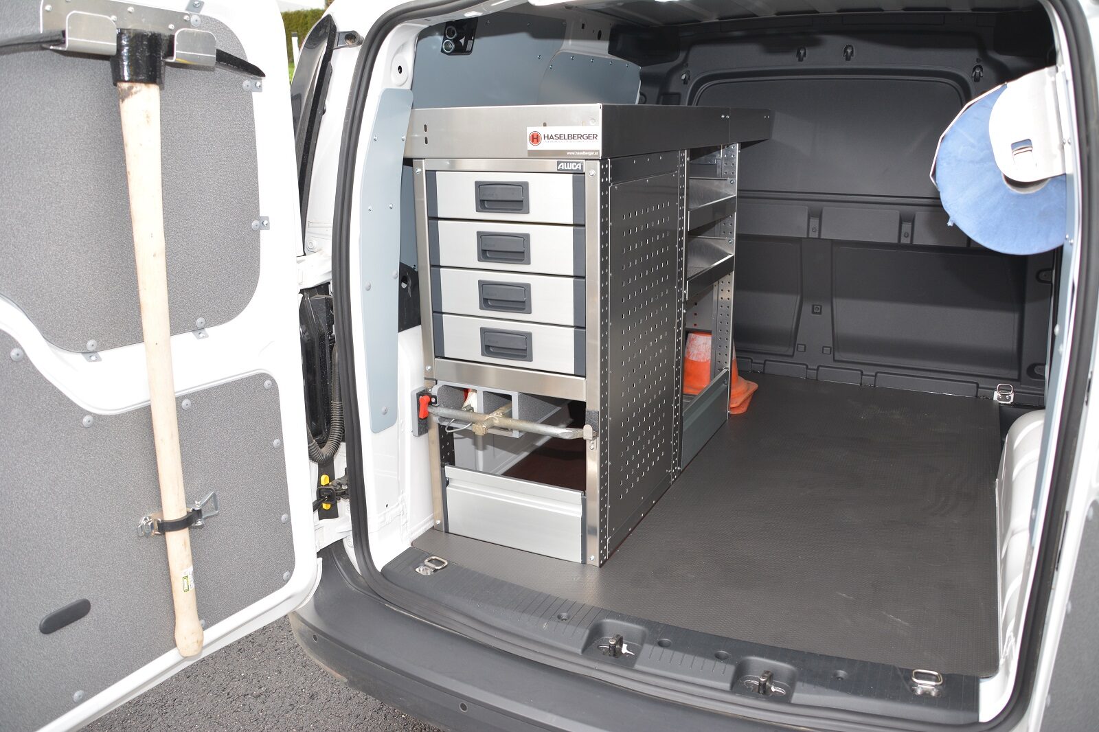 Transporter ausbauen